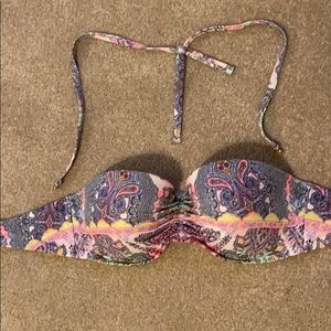 Victoria’s Secret bikini